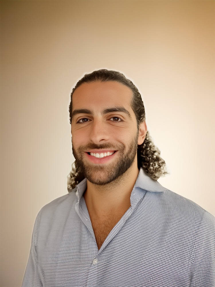 Yianni, founder of FameBoost
